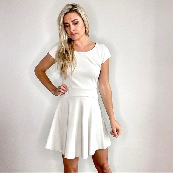 Diane Von Furstenberg Light Grey Fit & Flare Dress Size 4 - Picture 3 of 10